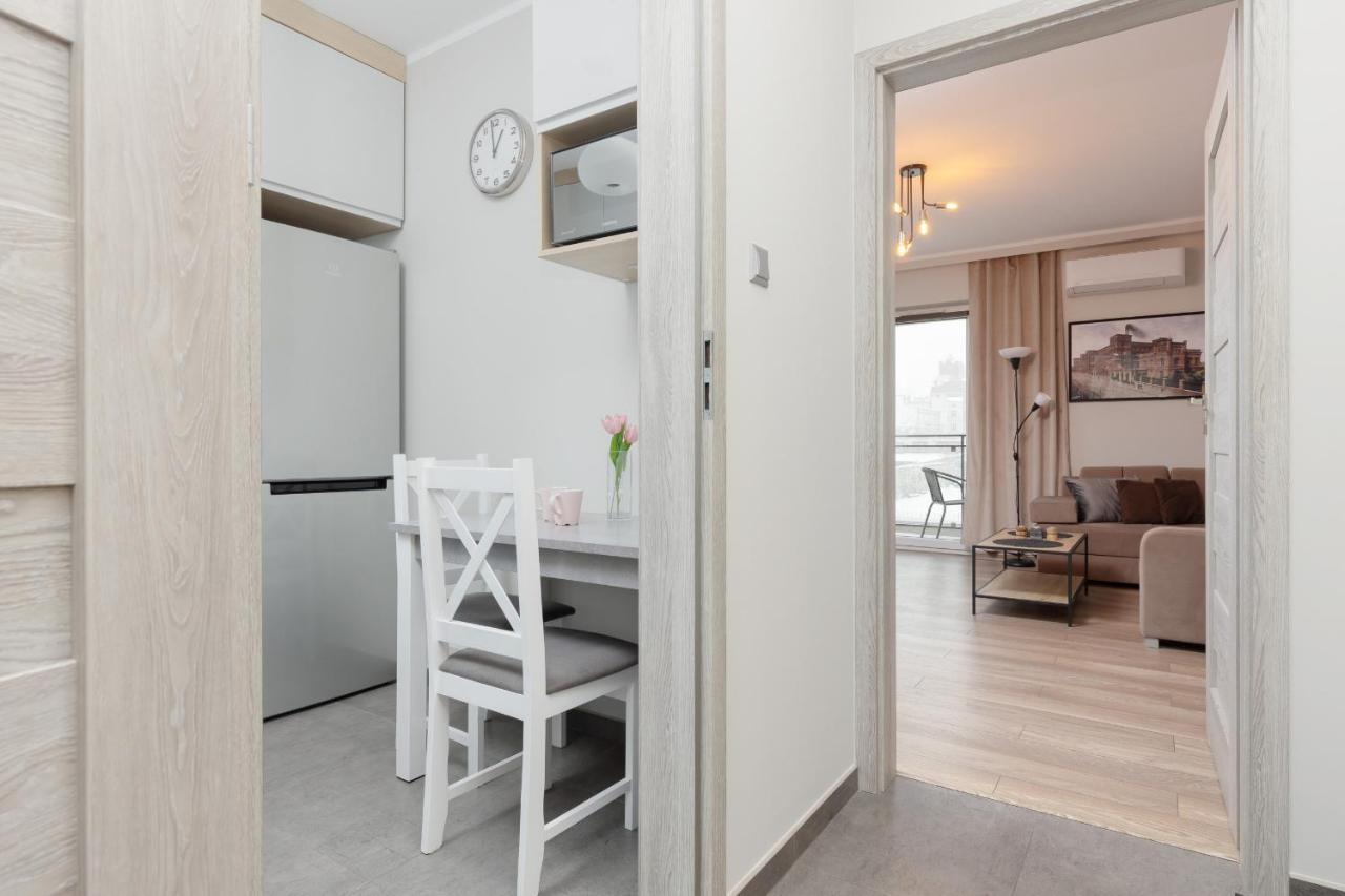Modern One Bedroom Apartment With Parking In Lodz By Renters Prestige Экстерьер фото